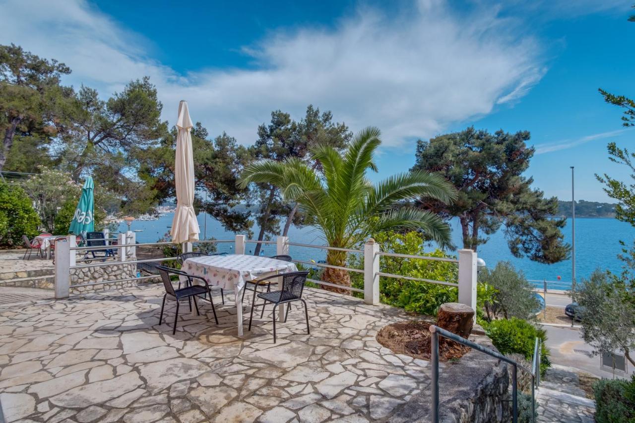 Apartments Villa Julija Mali Lošinj Extérieur photo