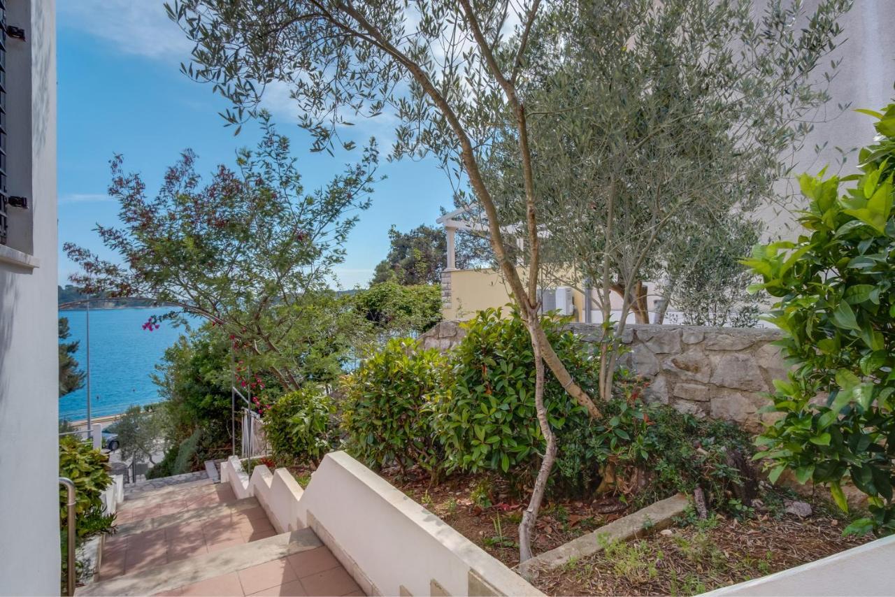 Apartments Villa Julija Mali Lošinj Extérieur photo