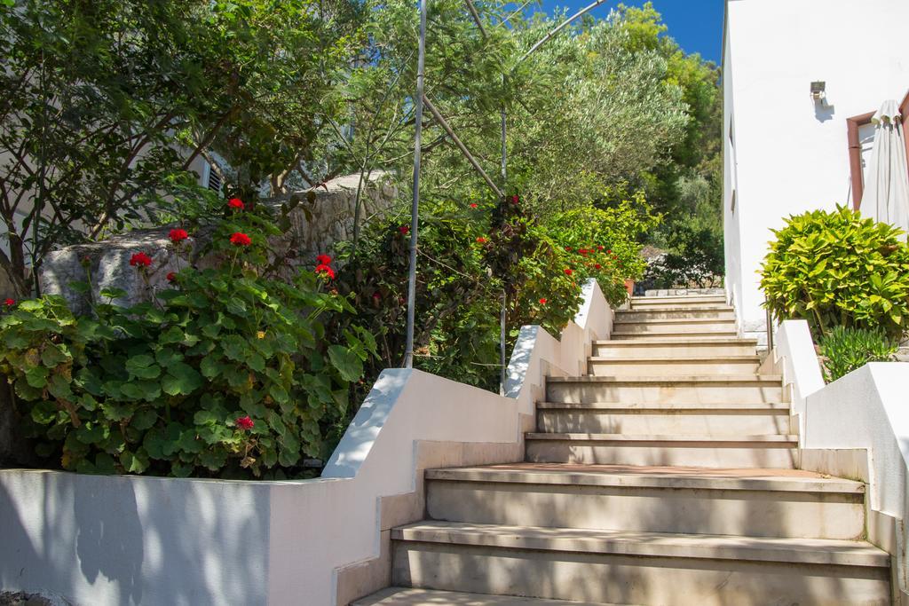 Apartments Villa Julija Mali Lošinj Extérieur photo