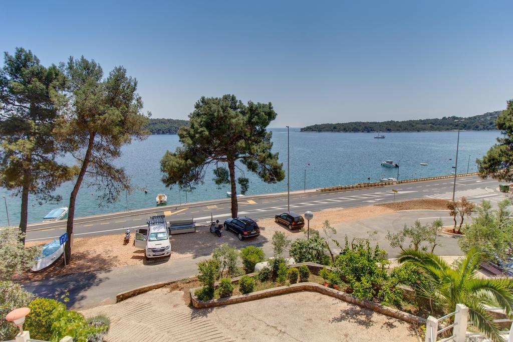 Apartments Villa Julija Mali Lošinj Extérieur photo