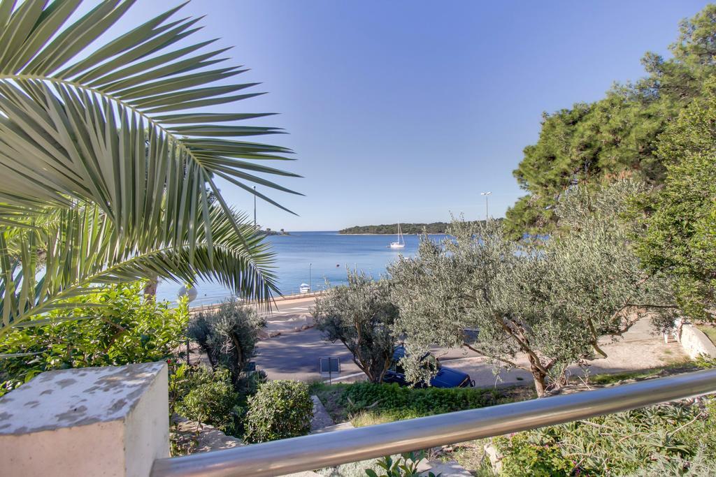 Apartments Villa Julija Mali Lošinj Extérieur photo