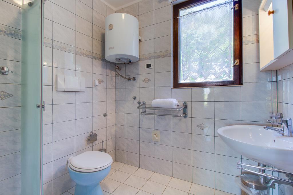 Apartments Villa Julija Mali Lošinj Chambre photo